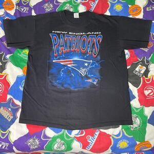 Vintage 1990s NFL New England Patriots Lightning Super Bowl Football Tee